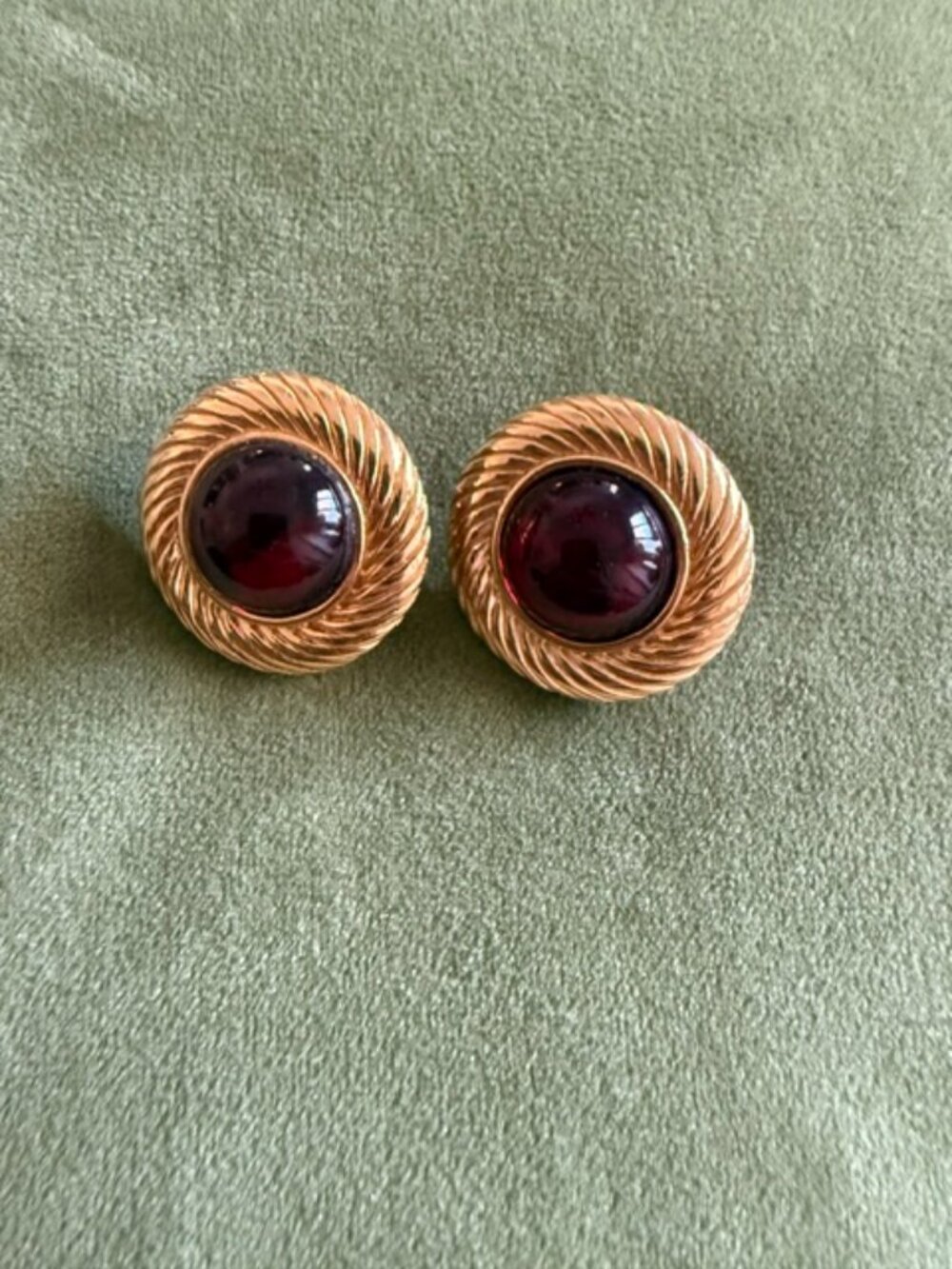 MONET signed vintage gold tone red glass designer clip on earrings